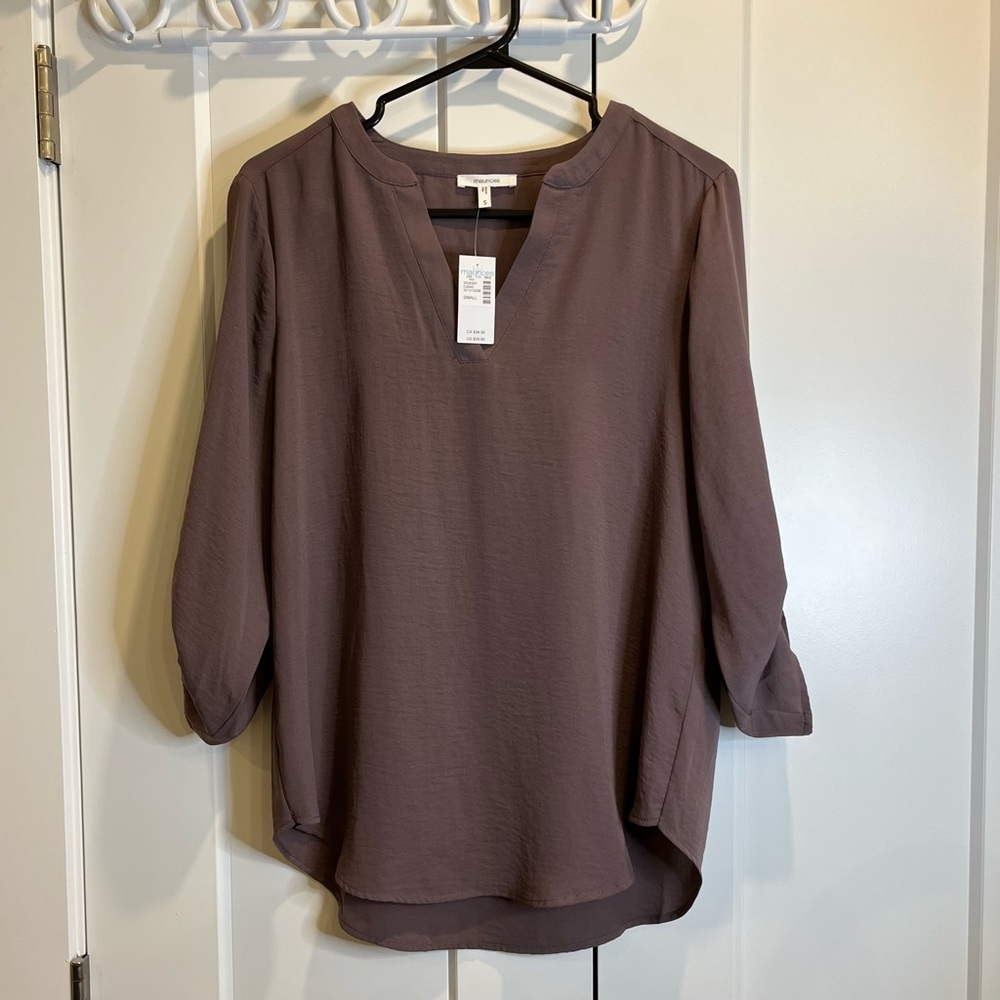 MAURICES V-neck Mauve Women’s Top - Size S - FREE SHIPPING on Bundles $85+